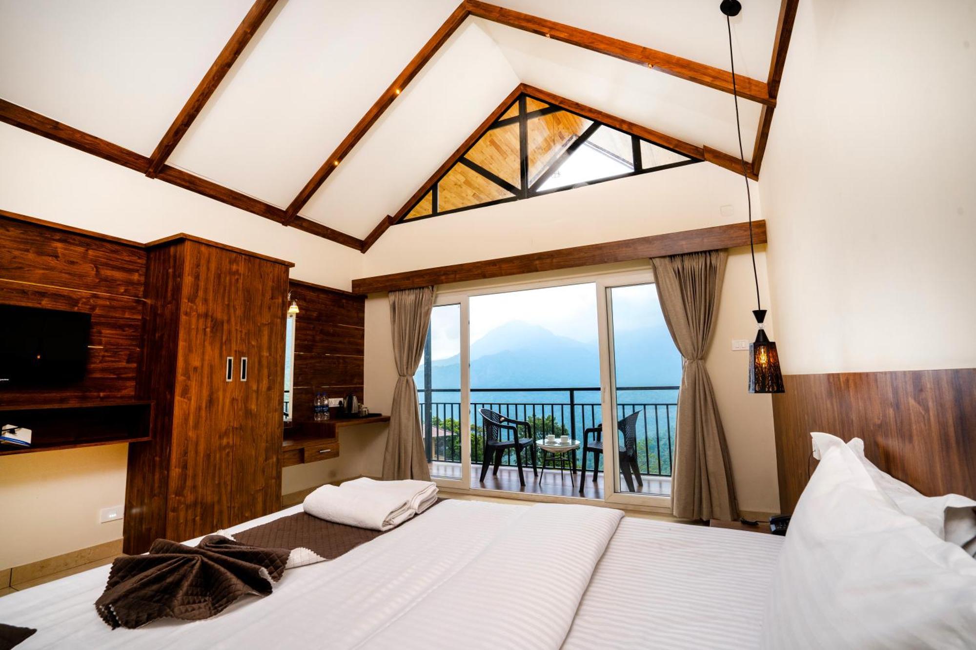 Karimb Resorts Vallikavungal Exterior photo